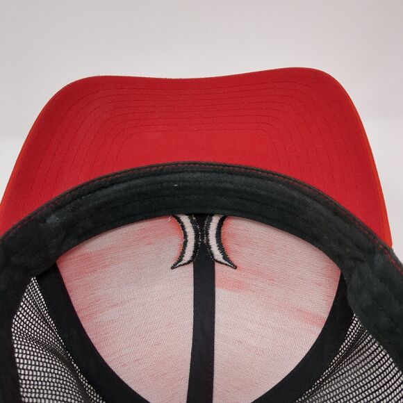 Hurley Snapback Trucker Hat Red One Size Adjustable Mesh Back Classics Yupoong - Picture 7 of 8